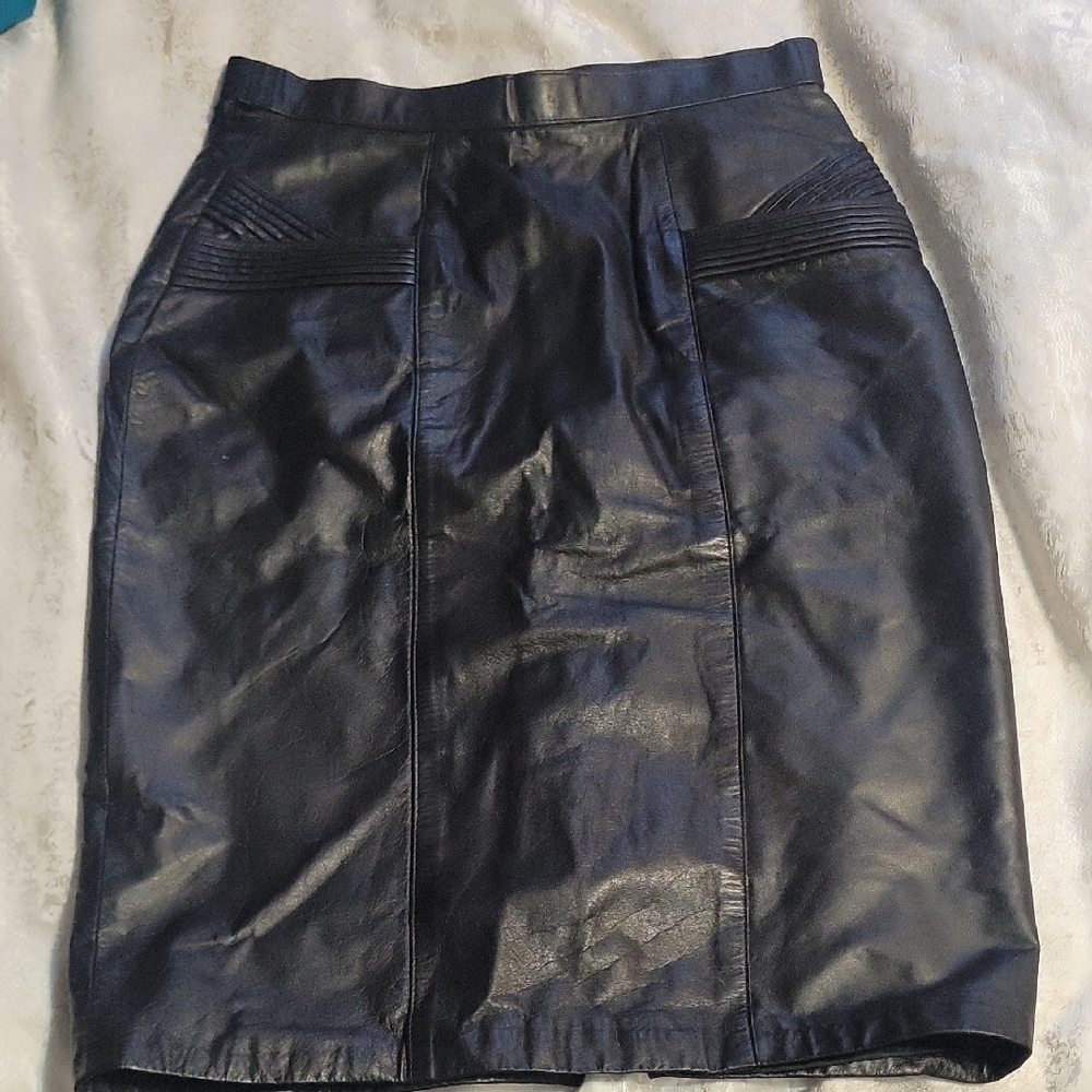 Elegant Black Leather Skirt